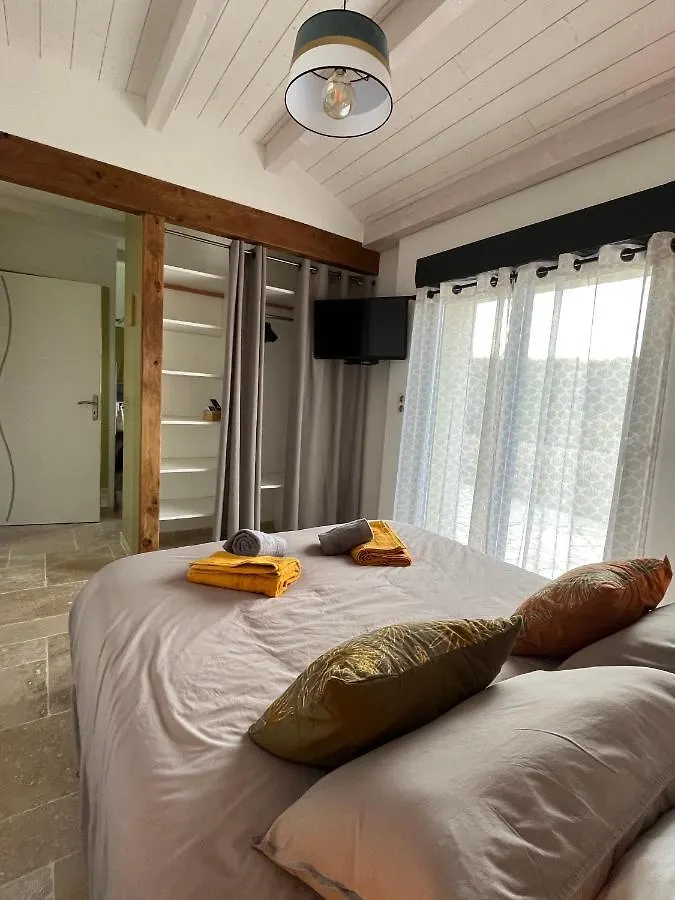 Chambre Au Calme Avec Spa Privatif Gratuit Sud Aveyron Les Palmiers Des Causses Saint-Rome-de-Tarn
