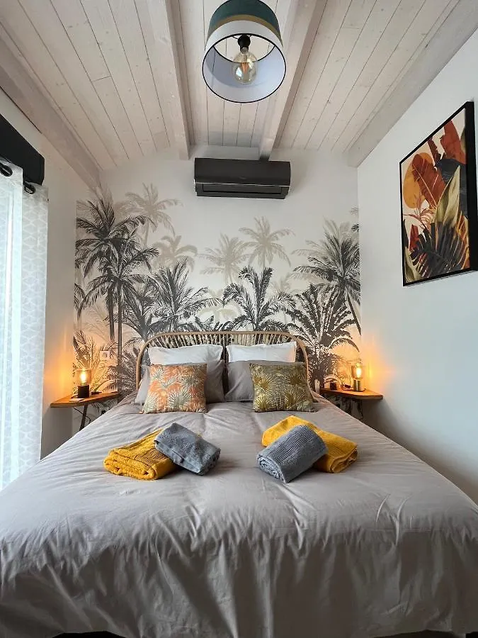 Chambre Au Calme Avec Spa Privatif Gratuit Sud Aveyron Les Palmiers Des Causses Saint-Rome-de-Tarn 0*,